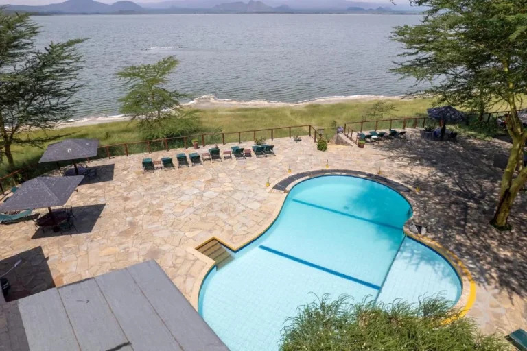 Lake Nakuru – Lake Naivasha